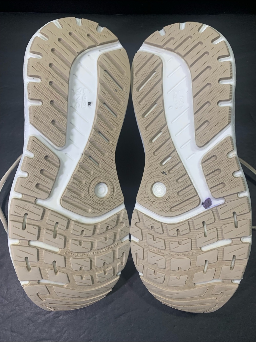 Brooks Ariel GTS 23 Tan Gray Women’s Running Walking Sneakers Shoe Size- 11 - Picture 7 of 11